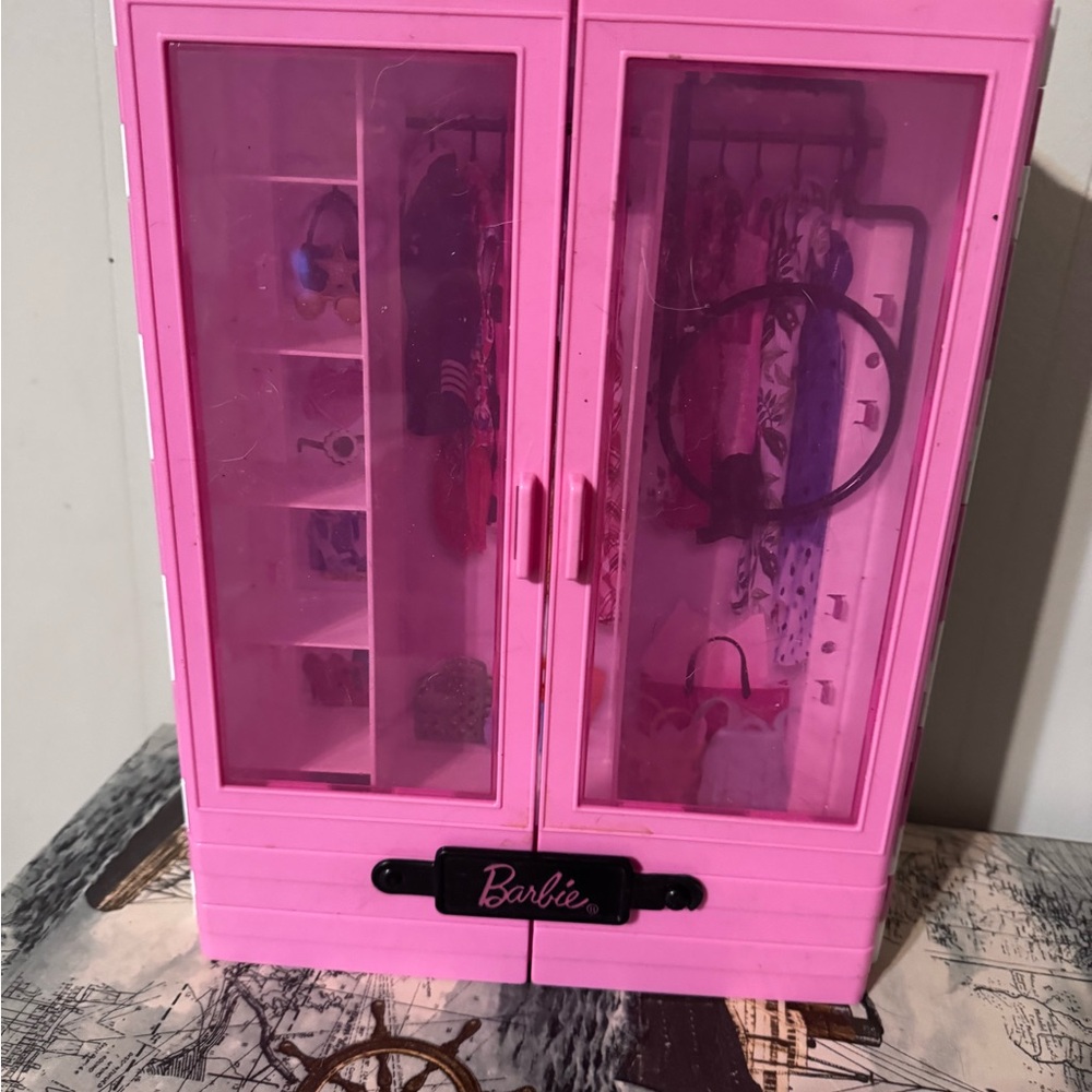 Barbie Pink Wardrobe Closet